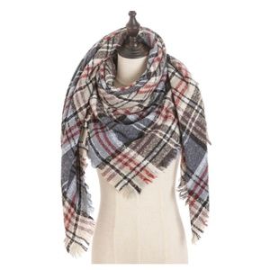 NWT Plaid Blanket Scarf Wrap